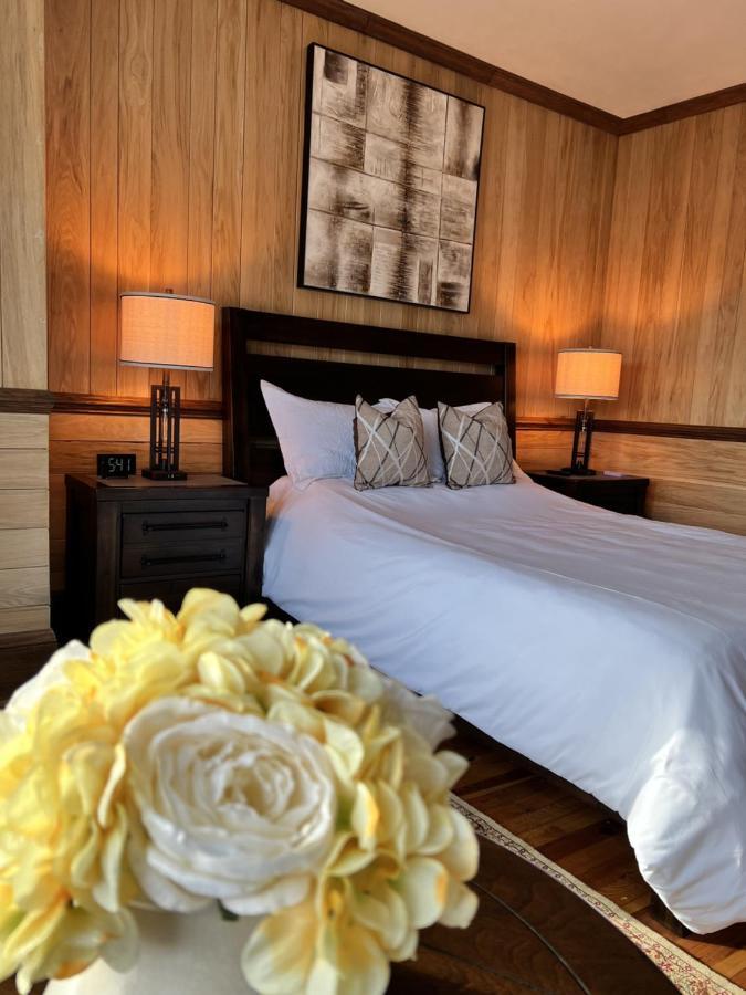 Monterey Inn Екстериор снимка