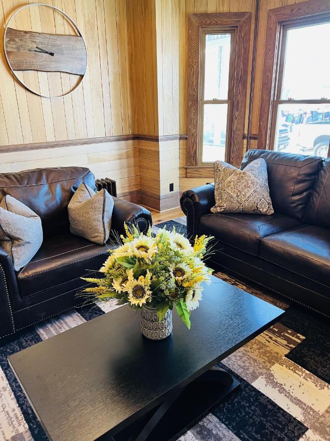 Monterey Inn Екстериор снимка