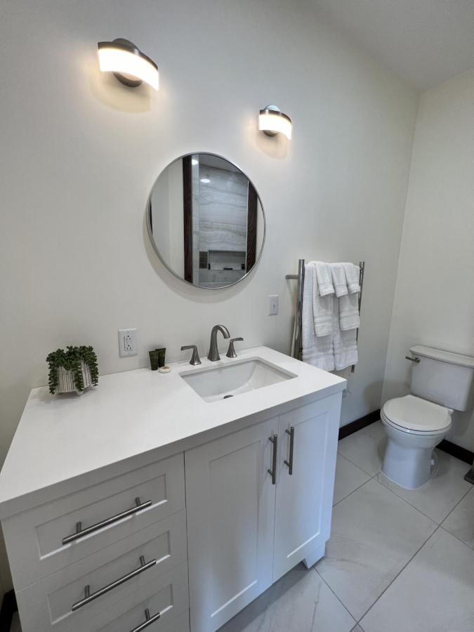 Monterey Inn Екстериор снимка
